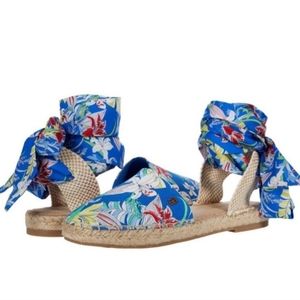 Tommy Hilfiger Women's Kimey Ankle Tie Espadrilles Sandals Tropical Print